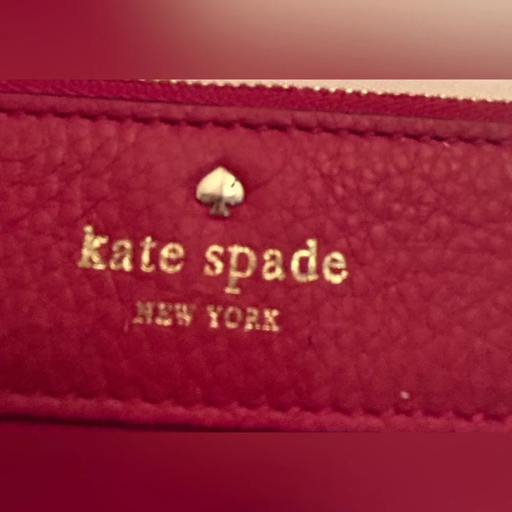 Kate Spade New York Red Pebbled Leather Wristlet Clutch Gold Logo Zip